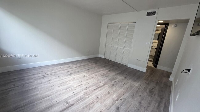 Building Photo - 250 Galen Dr