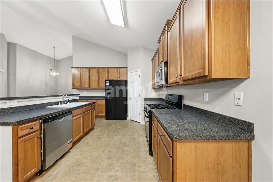 Building Photo - 5243 Centennial Hill Dr NW
