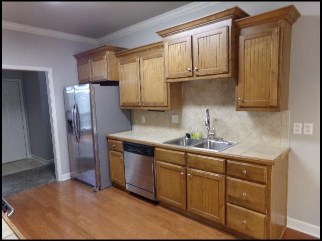 Building Photo - 37 Woodridge Dr
