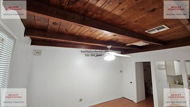 Building Photo - Greenlee