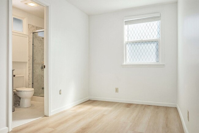 Building Photo - 765 Taylor Ave