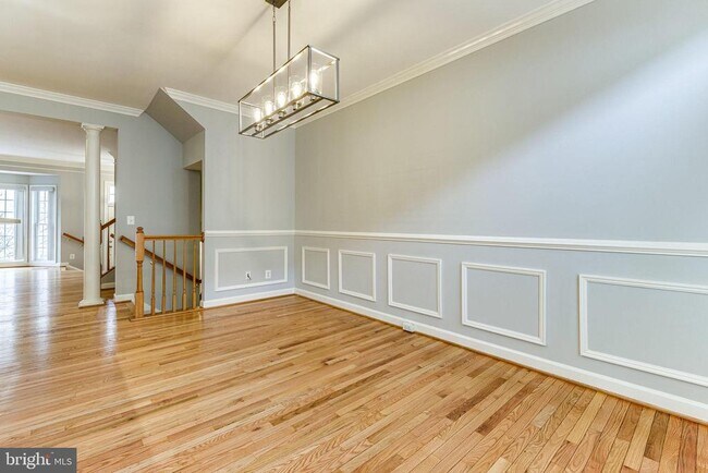 Building Photo - 953 Harrison Cir