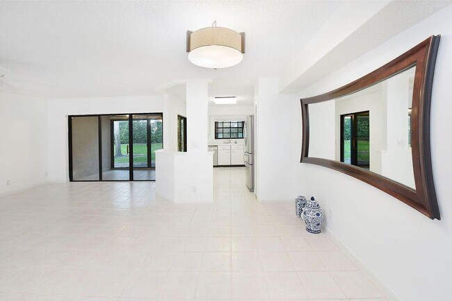 Building Photo - 17340 Boca Club Blvd