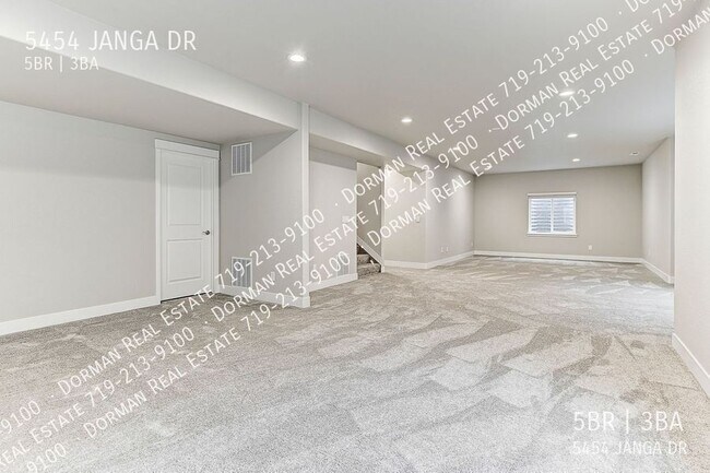 Building Photo - 5454 Janga Dr