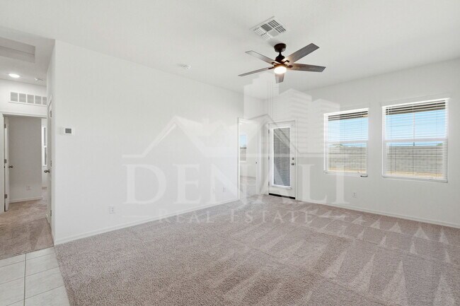 Building Photo - 10941 N 165th Ave