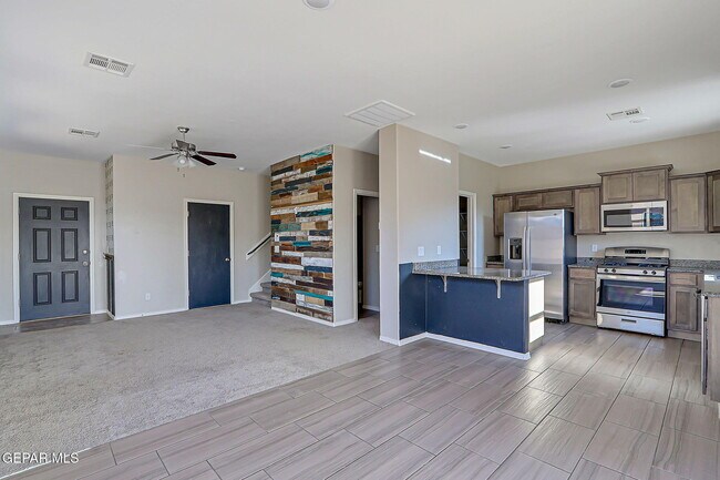 Building Photo - 11470 Dawn Vw Rd