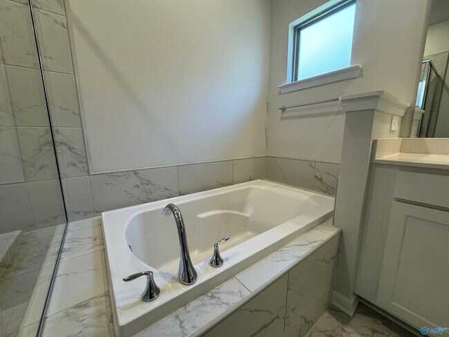 Building Photo - 15589 Ruthie Lynn Dr