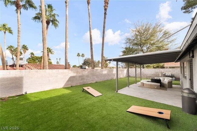 Building Photo - 3138 Belvedere Dr