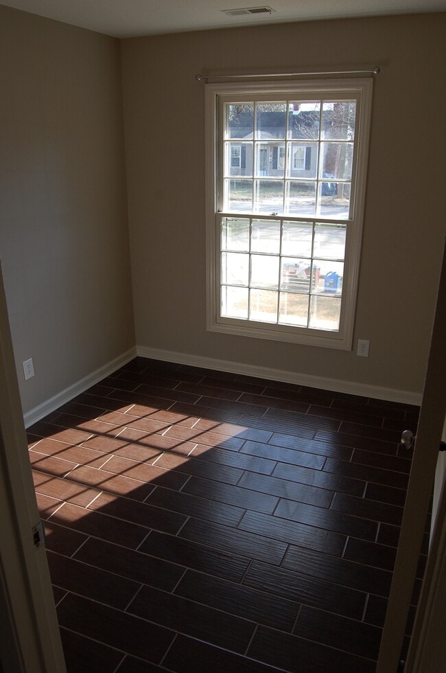 Building Photo - 307 Georgetown Road