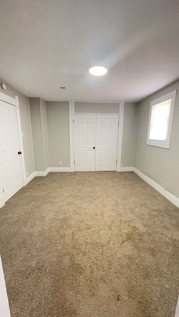 Building Photo - 1333 E Main St