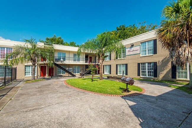 Building Photo - 6810 Westover St