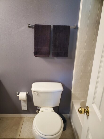 Building Photo - 11319 Nettlebrook St E