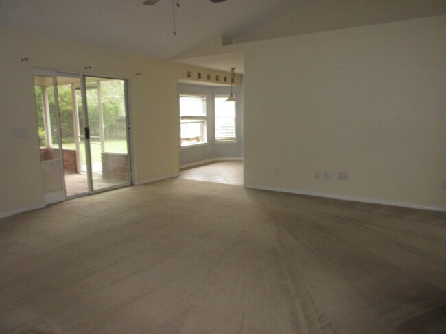 Building Photo - 8130 Country Bay Blvd
