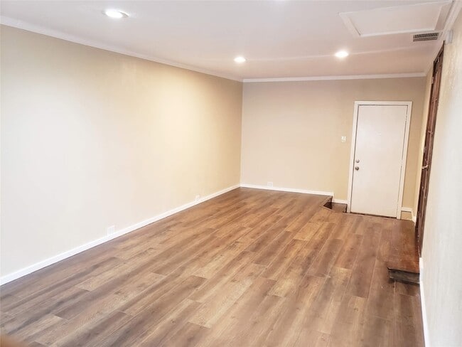 Building Photo - 3309 San Marcus Ave