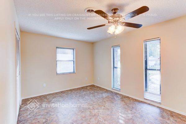 Building Photo - 5351 Cypress Dr