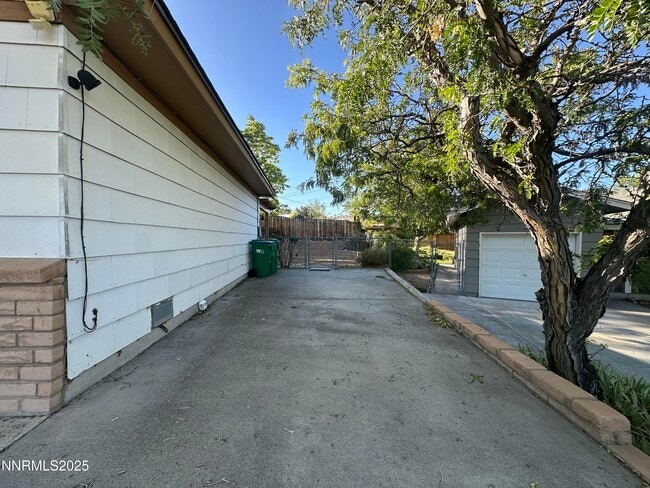 Building Photo - 1380 Beldon Way