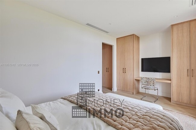 Building Photo - 9 Avenue Frederic Le Play Ave