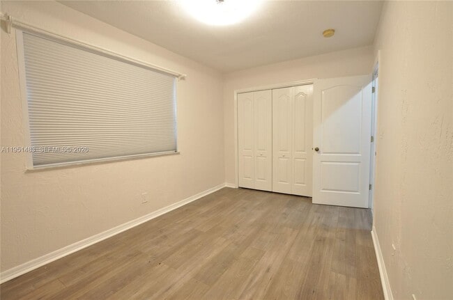 Building Photo - 10502 SW 77th Ct