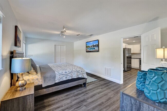 Building Photo - 3730 SW 47th Ct