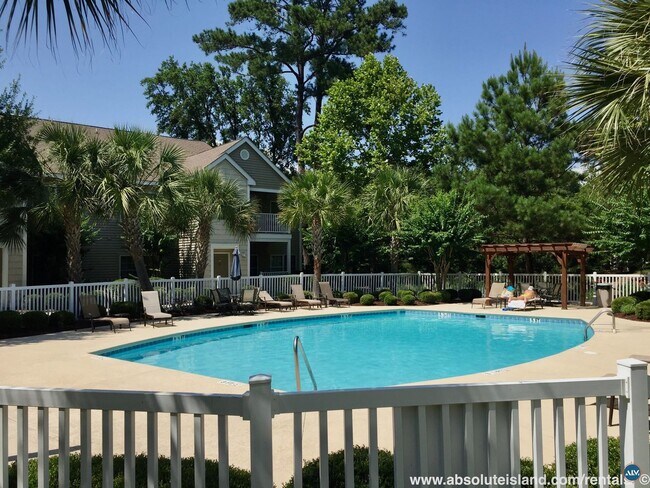Building Photo - First Floor 2BR 2BA North End Summerfield $2,200  - Available June 18
