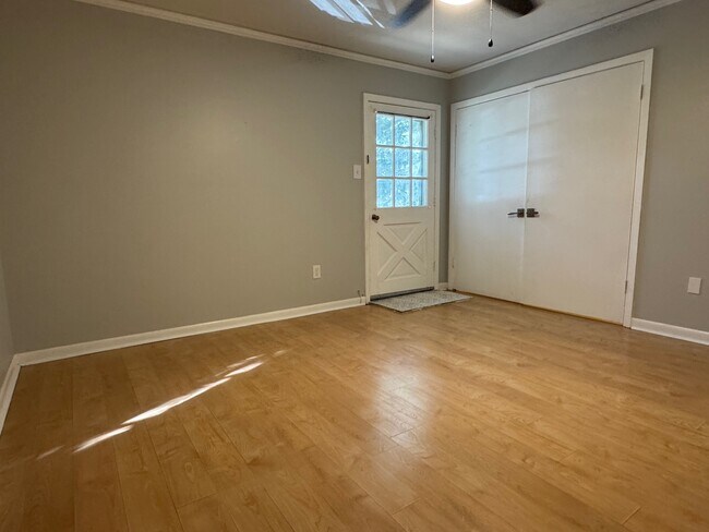 Building Photo - 134 Hwy Dr