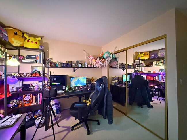 Building Photo - 247 Nantucket Harbor