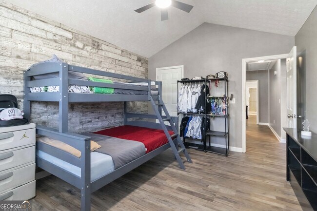 Building Photo - 1108 The by Way