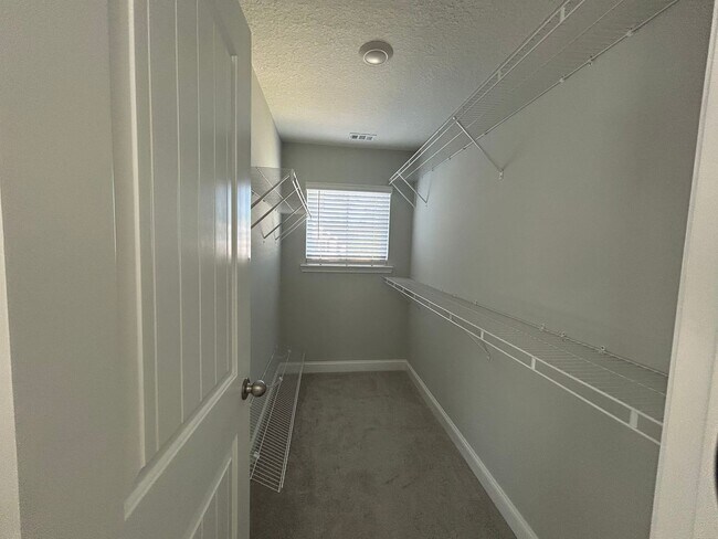 Building Photo - 1220 Grayson Ave