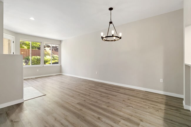 Building Photo - 5146 S Surprise Way