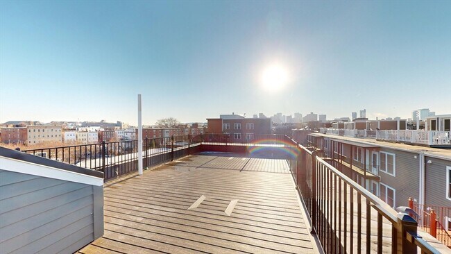 Building Photo - 59 Gove St