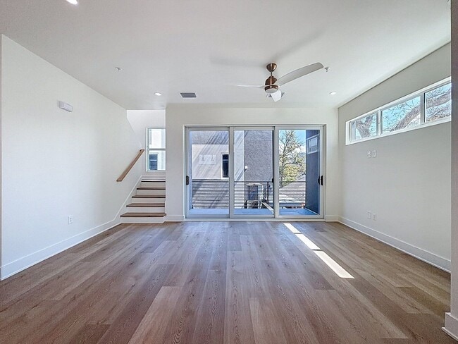 Building Photo - 336 14th St N