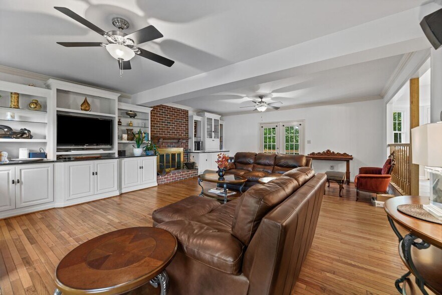 Building Photo - 12307 Eliff Way