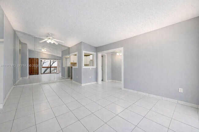 Building Photo - 7525 SW 153rd Pl