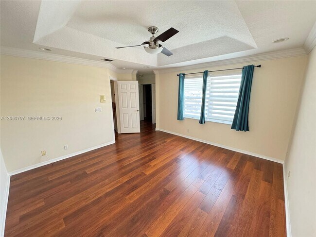 Building Photo - 7129 Crescent Creek Pl