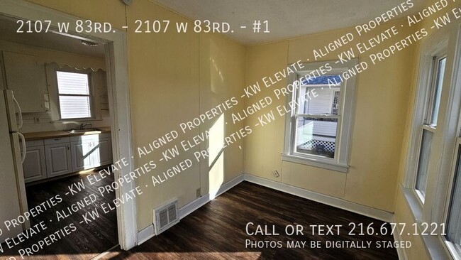 Building Photo - Spacious 2-bedroom, 1-bath apartment!