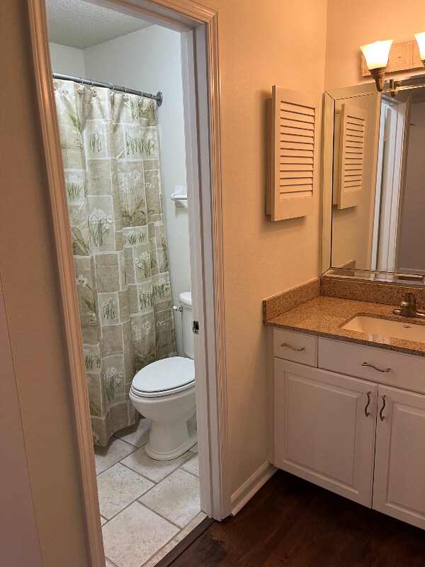 Building Photo - 5001 Grande Dr