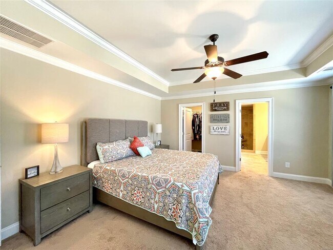 Building Photo - 941 Wheat Ridge Dr