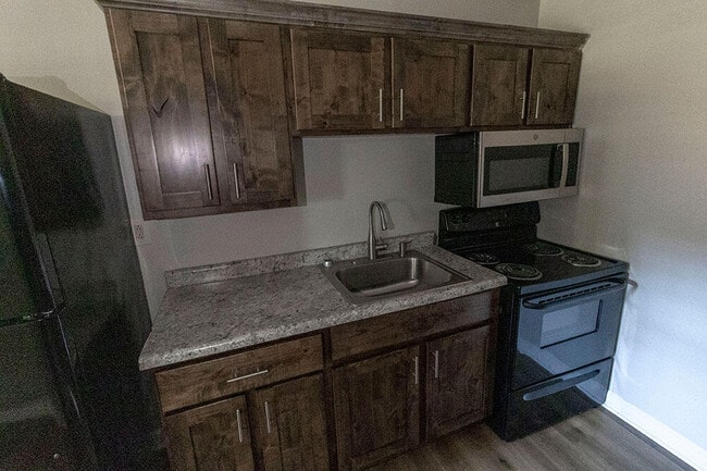 Building Photo - 1612 Richardson St