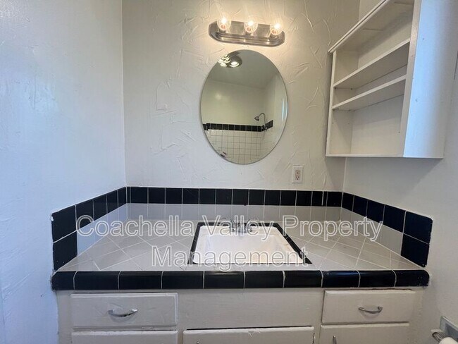 Building Photo - 13336 Ave Hermosa