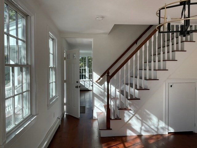 Building Photo - 6 Parker Ave