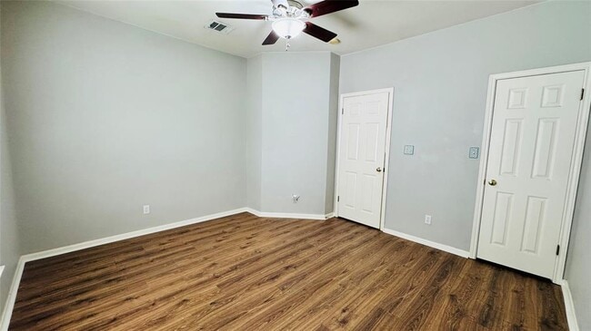 Building Photo - 401 Witte Rd