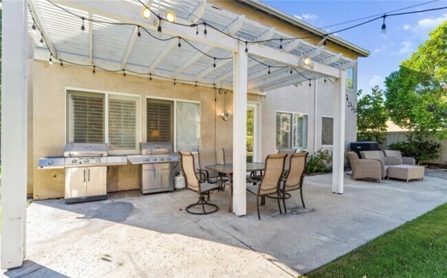 Building Photo - 8705 Running Springs Dr