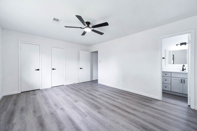 Building Photo - 7607 Grape St