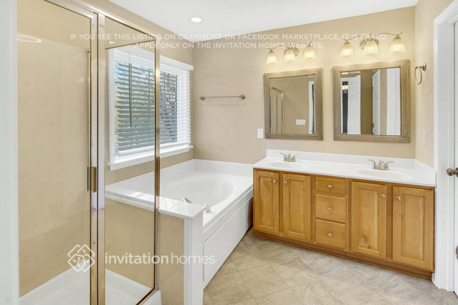 Building Photo - 2303 Coneflower Dr