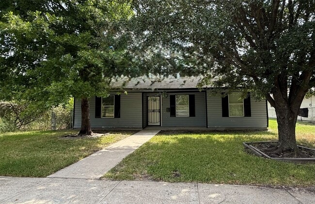 Building Photo - 2014 Pannell St