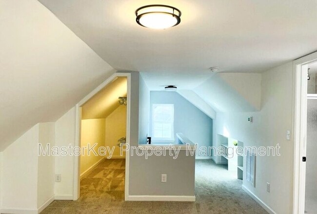 Building Photo - 713 Massey Ave