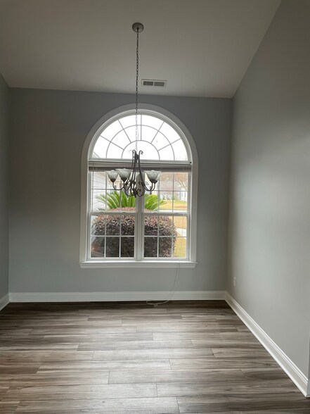 Building Photo - 4954 Summerswell Ln