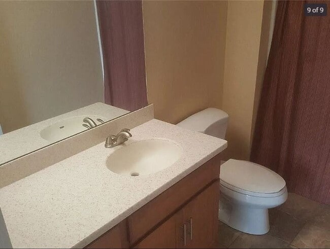 Building Photo - Down Town luxury condo is in a newly renov...