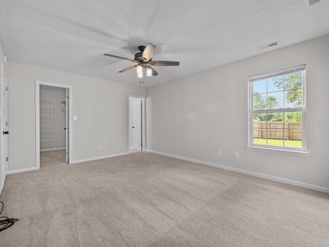 Building Photo - 1212 Gerald Dr