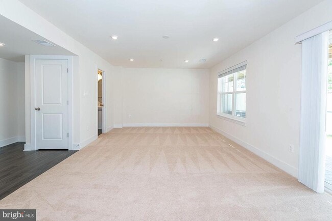 Building Photo - 8380 Amber Beacon Cir